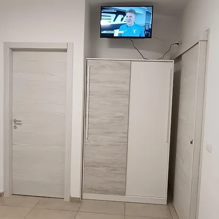 Pensión Cesaranum 3*