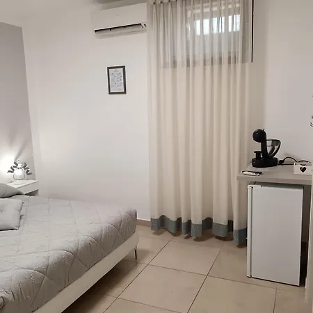 بيت ضيافة Cesaranum