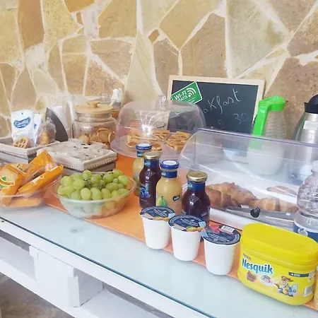 Cesaranum بيت ضيافة